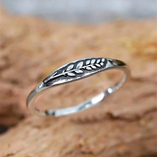 Wheat Relief Simple Design Niche Single Ring Female